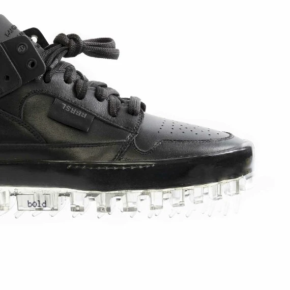 Men's BOLD all-black sneakers with crystal sole