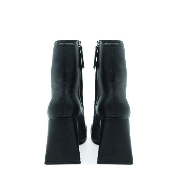 Ming Minimal Black Half Boots 