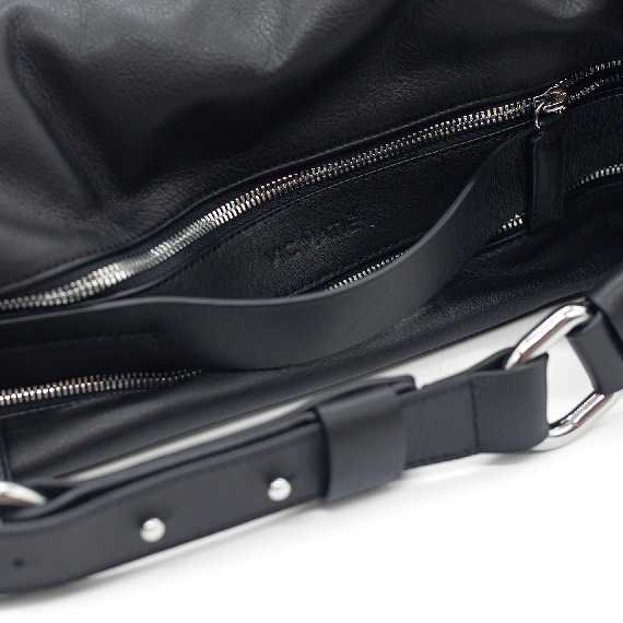 Abigail<br/>Borsa mezza luna nera