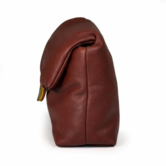 Dafne<br>Baguette bag chestnut