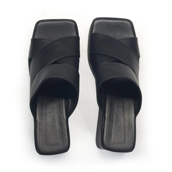 K10_Block<br>Wedge sandal with straps black